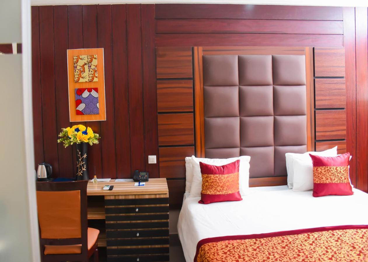 Golden Tulip Garden City Hotel - Rivotel Port Harcourt Exterior photo
