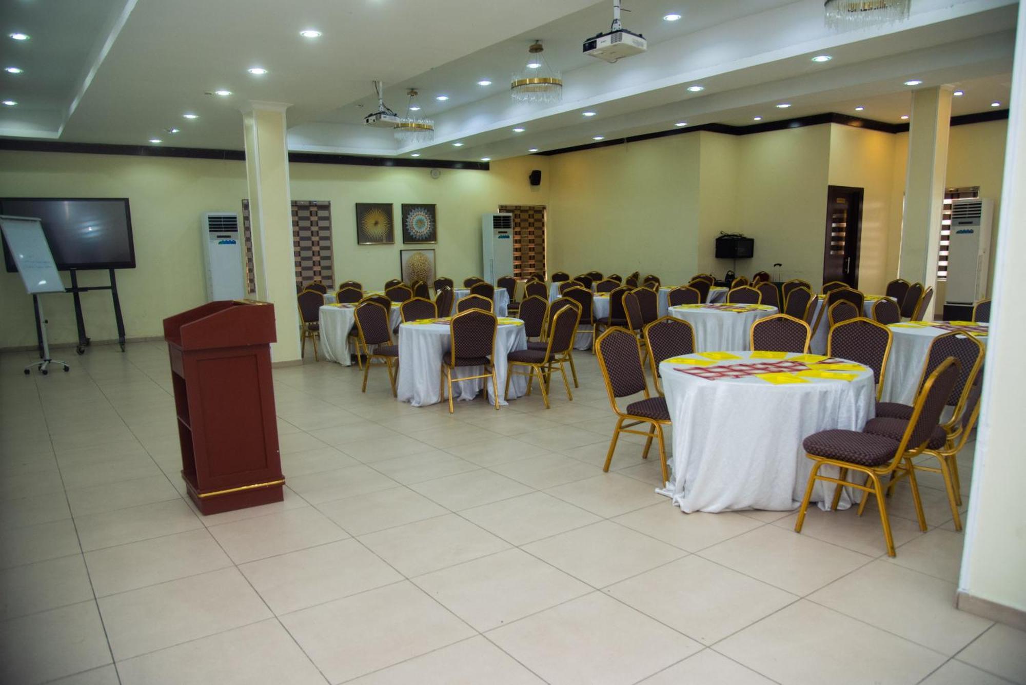 Golden Tulip Garden City Hotel - Rivotel Port Harcourt Exterior photo